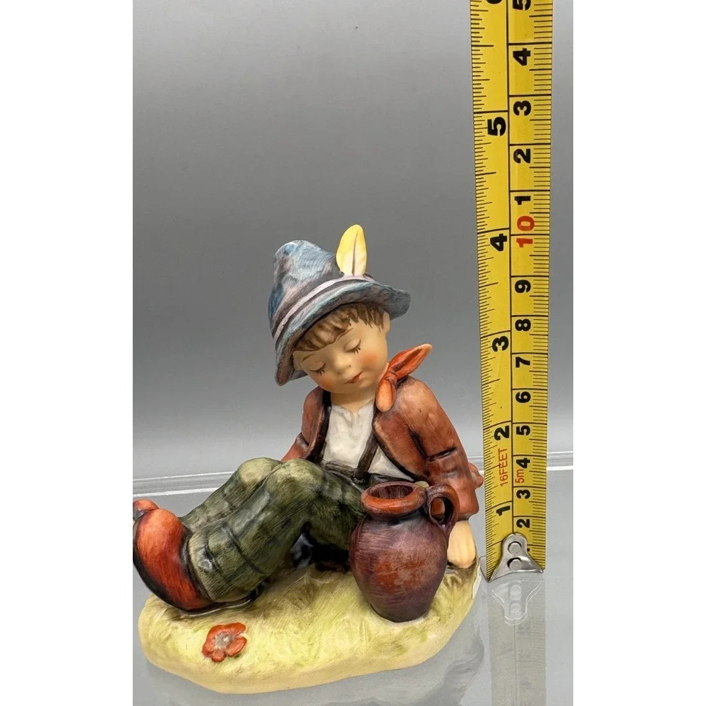 Goebel Hummel Figurine 